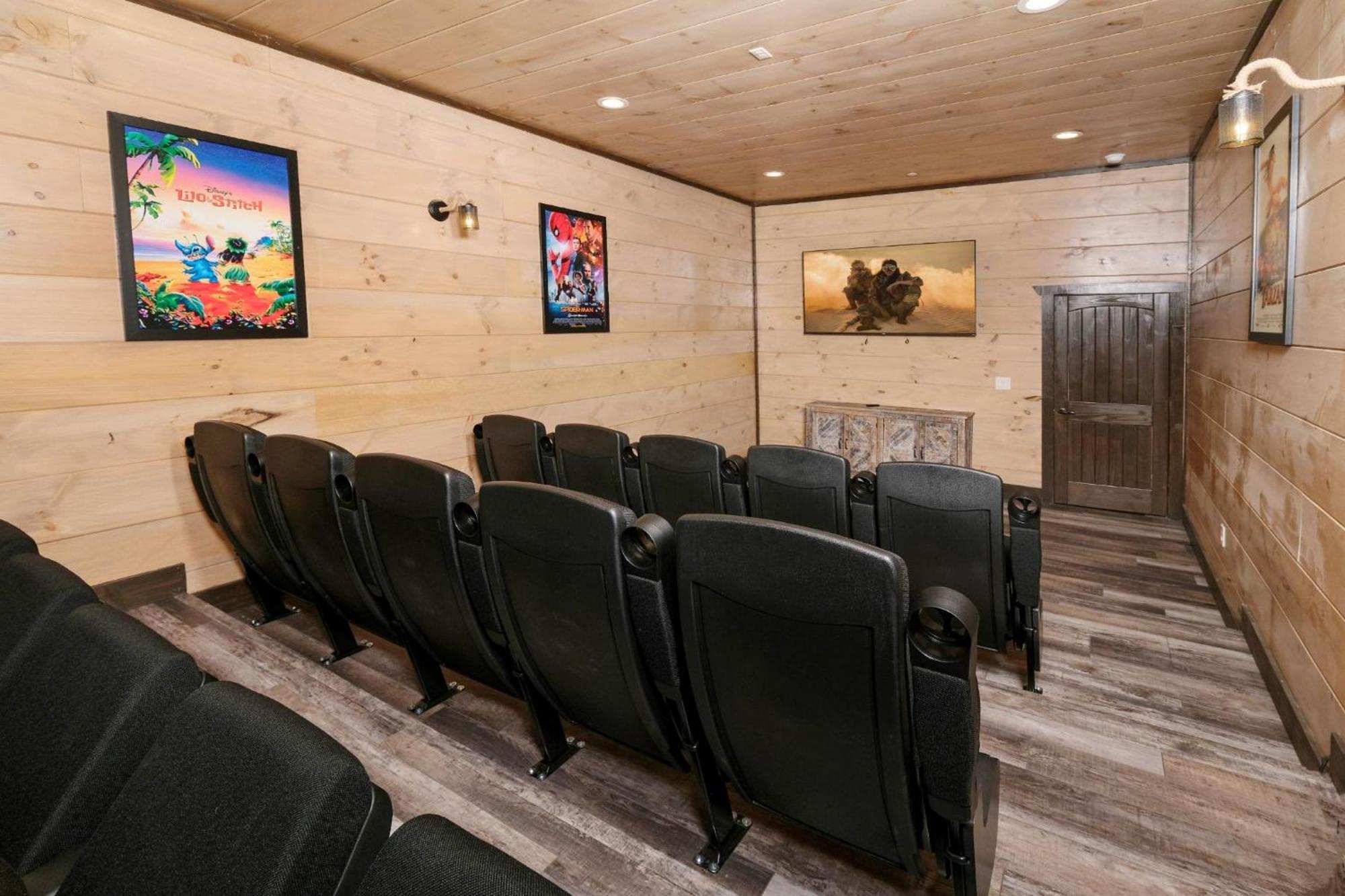 Swim And Gym Mansion Villa Pigeon Forge Exterior photo